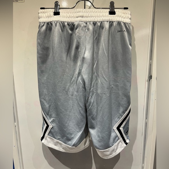 Nike Jordan Dri-Fit Diamond Shorts - Picture 2 of 3